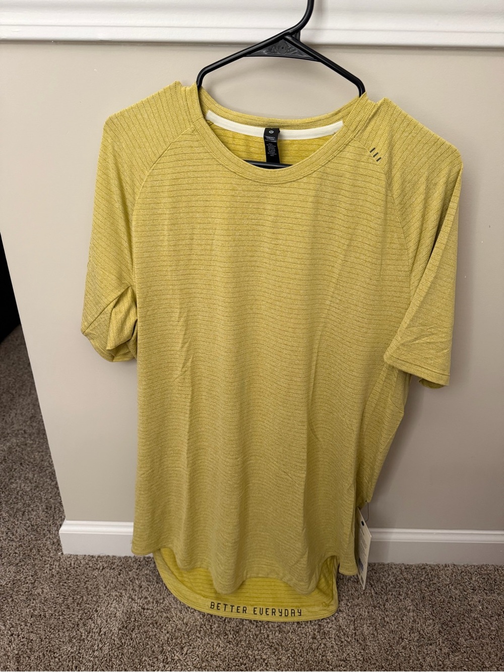 Lululemon Men’s Top NWT
